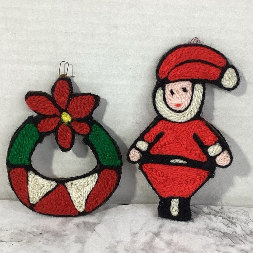 Vintage Handmade Yarn Wrapped Christmas Ornaments Santa and Wreath Set of 2 - Picture 4 of 7